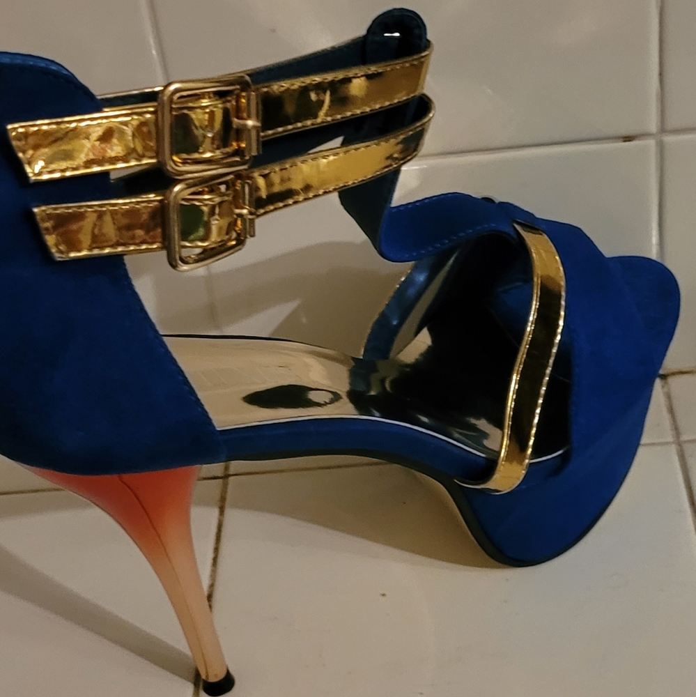 New Ombre 👠Heels - Picture 2 of 8